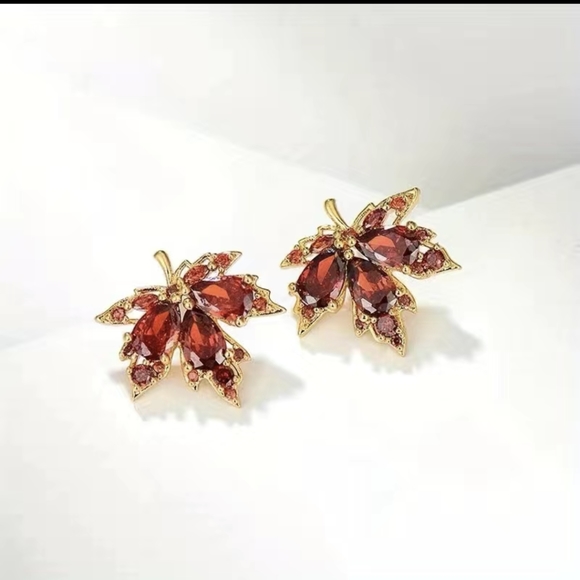NWT Red Maple Leaf Earrings With Rhinestones - Picture 3 of 4